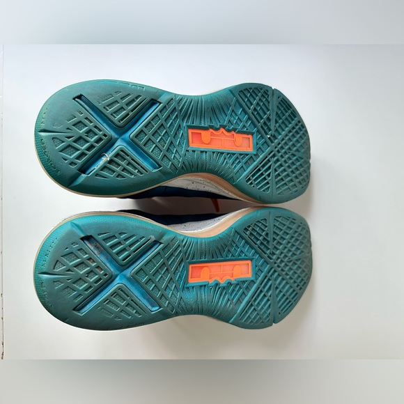 Nike lebron 10 Miami Dolphins - Picture 5 of 6